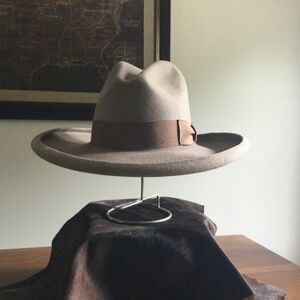 NWOT Bailey western cowboy hat. Pencil roll. 7 1/8
